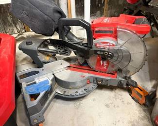 Milwaukee battery miter saw. 