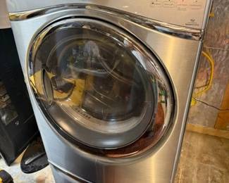 Whirlpool Washer. Available for early sale. Contact Lynn for details 402-350-9677.
