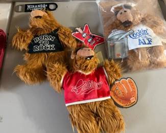 Watch out for your cats. ALF is back.