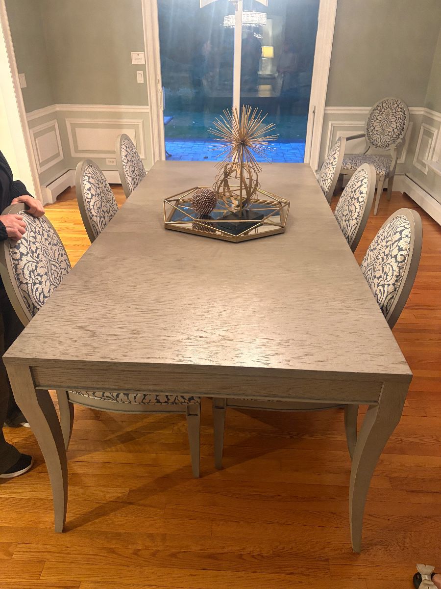 Ethan Allen dinning table and 8 chairs Ethan Allen Barrymore  grey oak dinning table 72x52x30 open to 108  