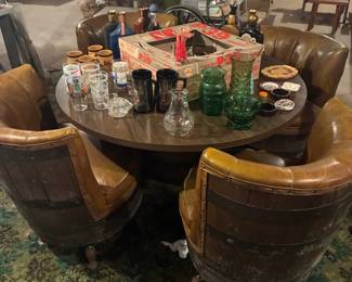table wit 4 chairs