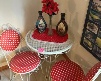 bistro table set