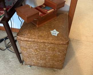 storage stool