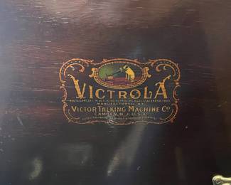 H15 - $95. Victor Victrola 1923 Original Phonograph. Measures 31.75" x 20.25" x 34"T. Some surface wear, overall very good condition.