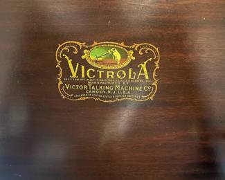 H17 - $125. Victor Victrola floor-standing wind-up phonograph cabinet. Model VV - XIV. Measures 21.5" x 22.75" x 47.25"T. Very good condition.