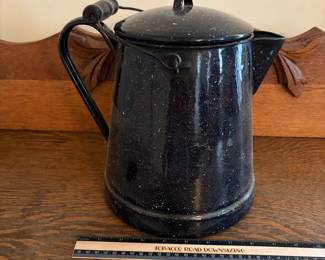 H70 - $25. Frontier Campware Kettle.