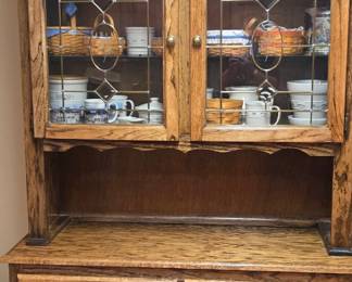 Hutch - has matching corner table and chairs