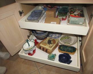miscellaneous kitchen items