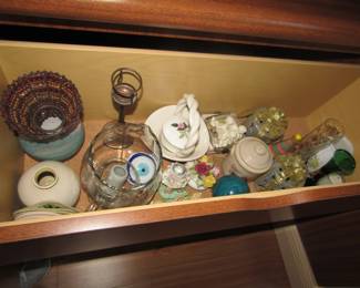 knick knacks, bud vases