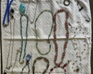 more necklaces/jewelry