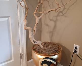 Gold finish planter