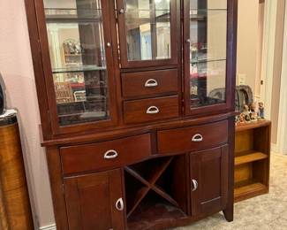 Hutch $200 pick up in Mead, Washington