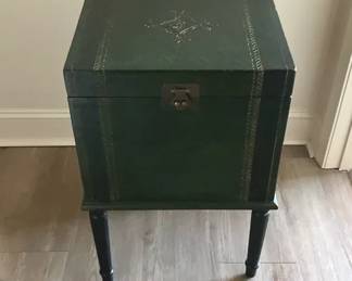 LiftTop Storage Box
