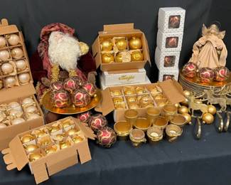 A Golden Christmas