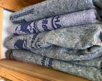 Moving blankets 