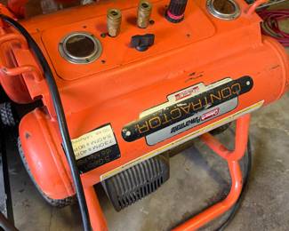 Air compressor 