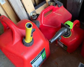 Gas cans 