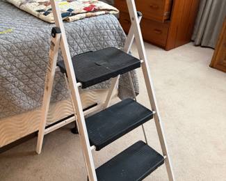 Step ladder