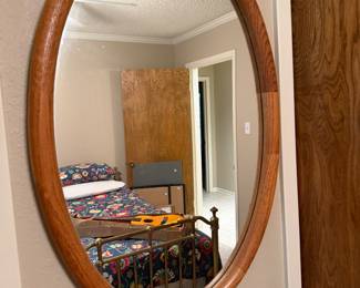 Oval mirror 