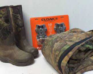 Walls Camo Jumper, Boots and Trail Camera Set