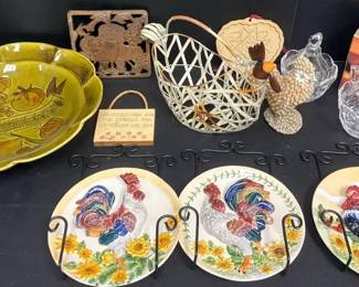 Vintage Spaghetti Bowl and Rooster Decor
