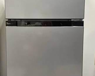 Midea 2 Door Compact RefrigeratorFreezer