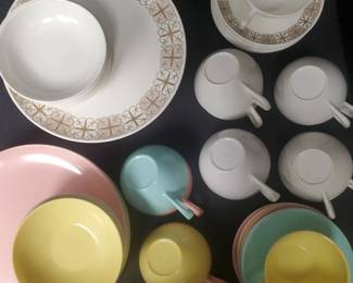 Plastic Dining Set Bundle Pastels  Cream 70s Motif