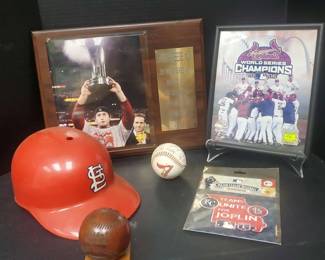 Cardinals 2006, 2011World Series Memrobilia  Balls