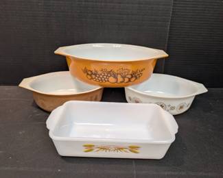 Pyrex Baking Casserole Dishes