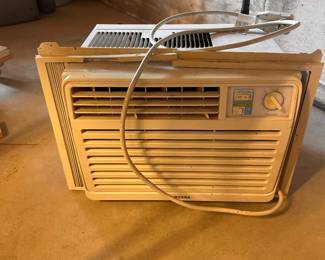 Window mount air conditioner