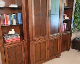 entertainment center $100 88" long 78" tall 27" deep