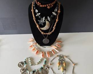 Wood Shell Necklace Lot