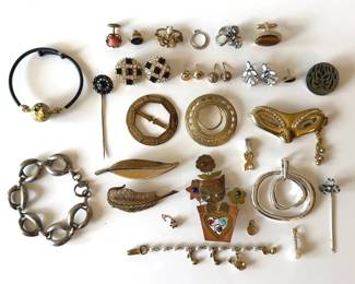 Pendants, Brooches Earrings Lot