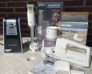 Kitchen Appliance Lot Braun Blender, Black Decker Mixer, Electric Can Opener