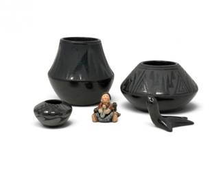 29 SignedSouthwesternBlackPotteryVasesFigurines5Pcs