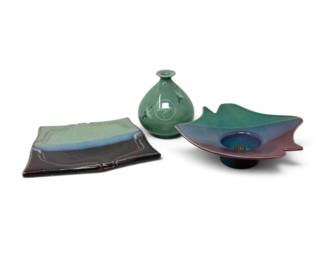 181 AssortedGlazedArtPotterywSignedBudVaseTrays3Pieces