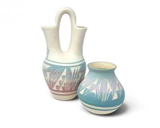 27 VintageSignedNavajoMesaVerdePotteryVases2Pcs