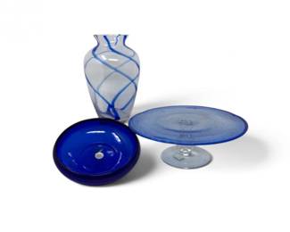 178 VintageVidriosSanMiguelBlueGlassBowlVasePedestalCakeStand