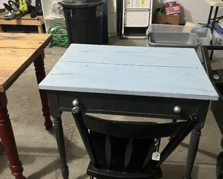 Small Primitive Table