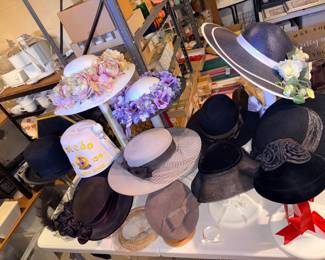 Ladies Grey 100% Wool Felt Hat w/Veil, VTG 100% Wool Betmar Felt Hat, 100% Wool Black Fedora Hat W/Ribbon Trim, , Etc & Displayers!
