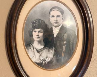 Antique Oval Framed Couple picture W/Convex Glass!
