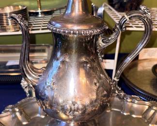 Silverplate #1959 Ornate Floral Teapot!