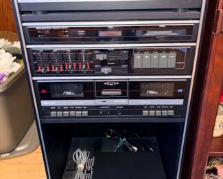 Sears Compact Stereo W/Ponograph #132.9186550  SR300 Series, GPX #DH#00B DVD/Cd Player!