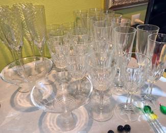 Set of 4 Spiral Champagne Glasses, Vtg Crystal d Arques-Durand Regency Wine & Champagne Glasses, Spieglelau Libbey Light & Diamonds Martini Glasses Pr!