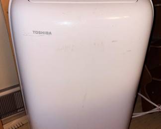 Toshiba Mobile Air Conditioner #RAC-P0811CRU!