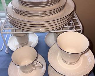 Pickard China USA Brocade Dinnerware 16 Piece Set!