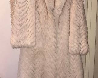 Vtg Silver Fox Full Length Coat!