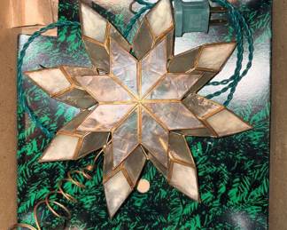 Vtg Santa’s World Capiz Shell Gold Star Tree Topper!
