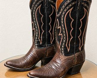 Western Cowboy Boots ◆ Brown textured leather ◆ Black embroidered shafts ◆ Decorative stitching ◆ Pull straps ◆ Western heels