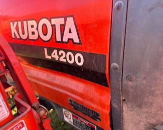 Kubota L4200 tractor - model marking